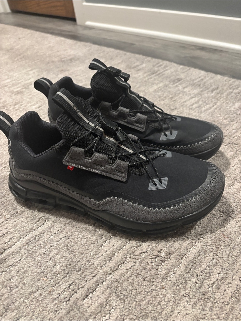 On cloud  Black Athletic Trail Sneakers size 9